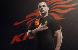 电子竞技官网-国王杯半决赛对决在即！广东男篮演练定位球，波尔图密集防守应对